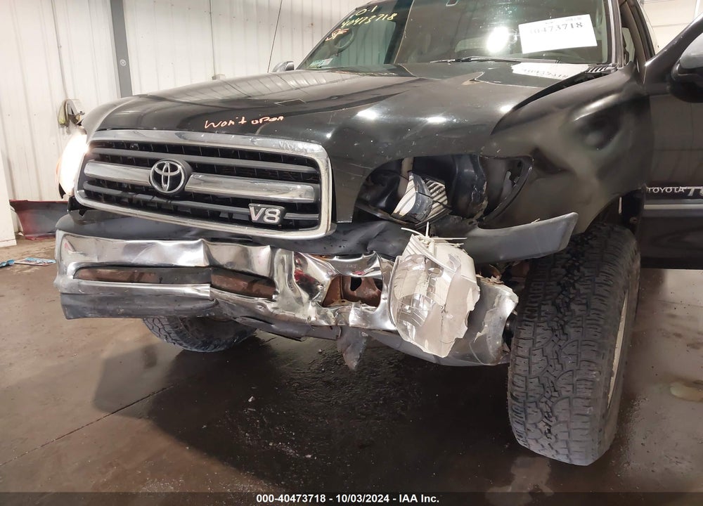2000 TOYOTA TUNDRA SR5 V8 VIN: 5TBBT4415YS114278