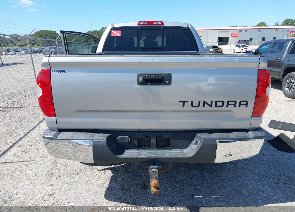 2018 TOYOTA TUNDRA SR5 5.7L V8 VIN: 5TFRY5F13JX229911