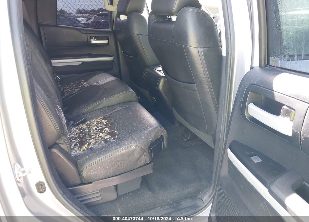 2018 TOYOTA TUNDRA SR5 5.7L V8 VIN: 5TFRY5F13JX229911