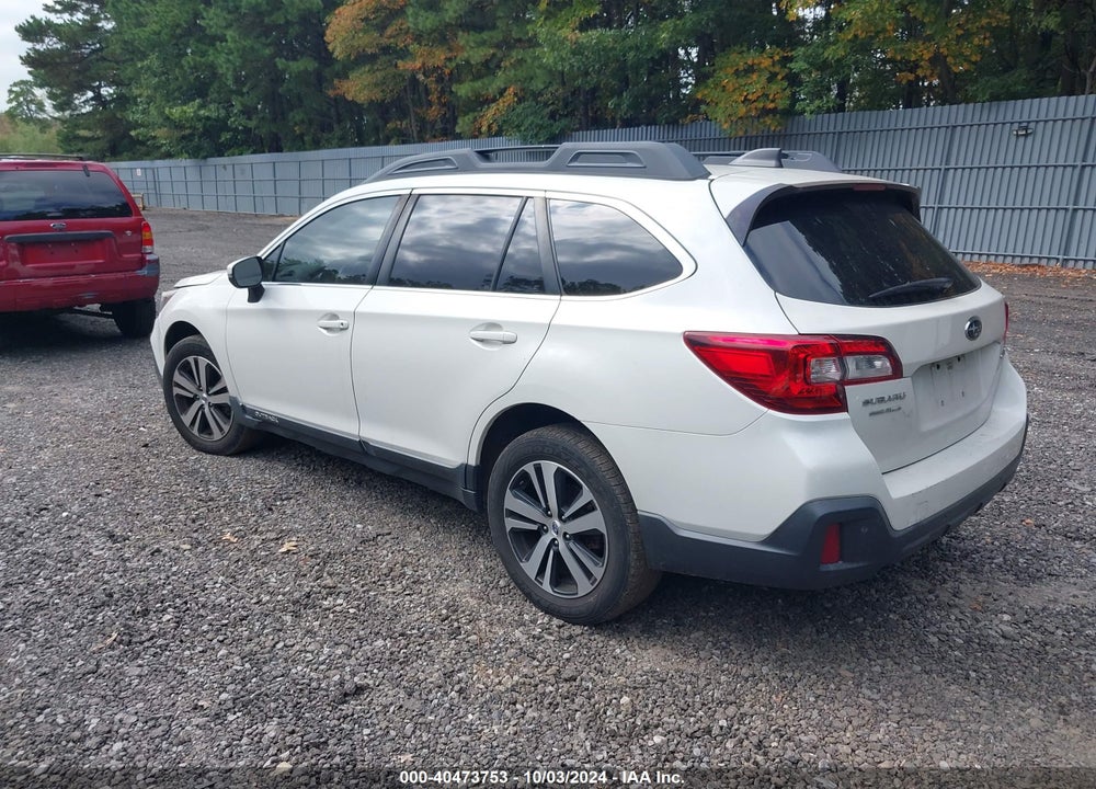 2018 SUBARU OUTBACK 2.5I LIMITED VIN: 4S4BSANC6J3297105
