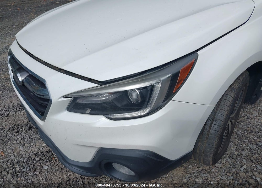 2018 SUBARU OUTBACK 2.5I LIMITED VIN: 4S4BSANC6J3297105
