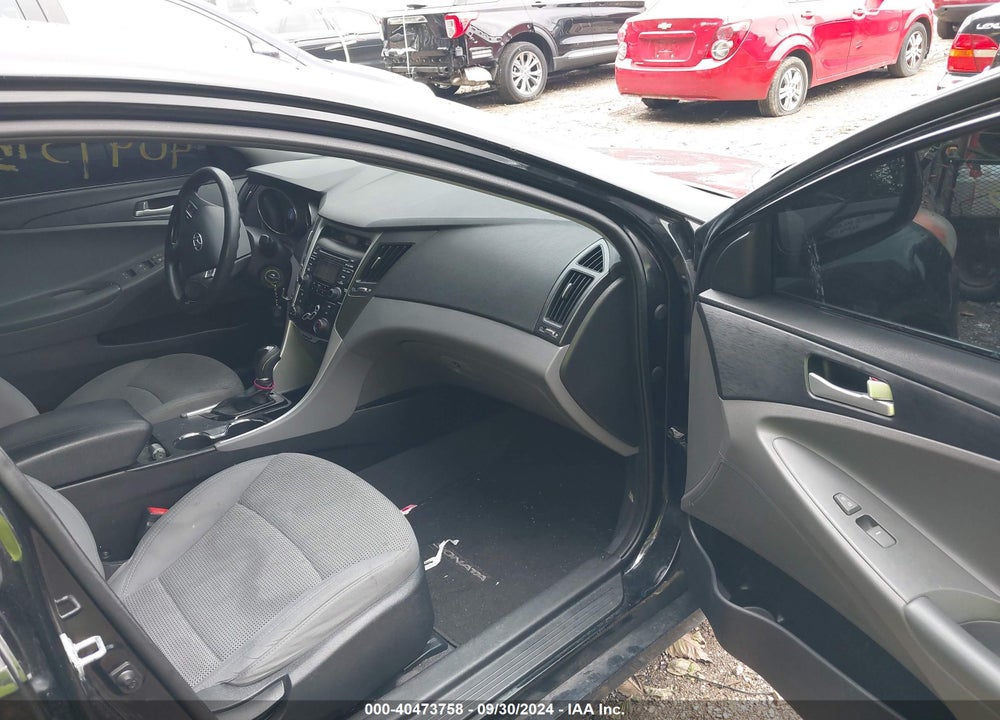 2013 HYUNDAI SONATA GLS VIN: 5NPEB4AC5DH691874