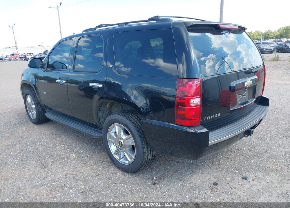 2009 CHEVROLET TAHOE LTZ VIN: 1GNFC33029R163666