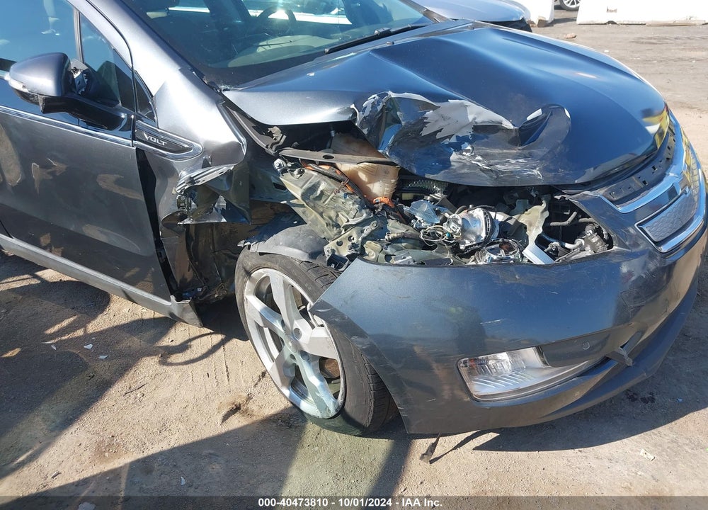 2013 CHEVROLET VOLT VIN: 1G1RH6E40DU108639