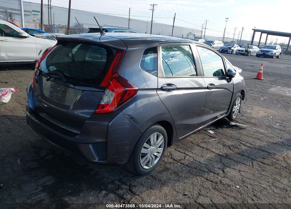 2015 HONDA FIT VIN: 3HGGK5H58FM713533