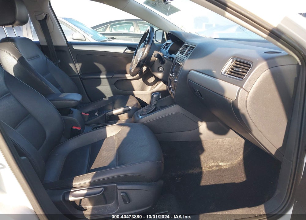 2013 VOLKSWAGEN JETTA 2.5L SE VIN: 3VWDP7AJ1DM361072