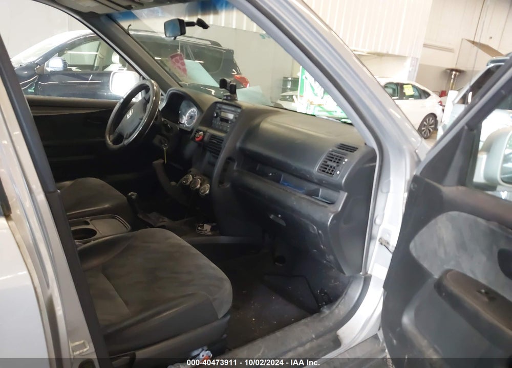2002 HONDA CR-V EX VIN: JHLRD77862C050261