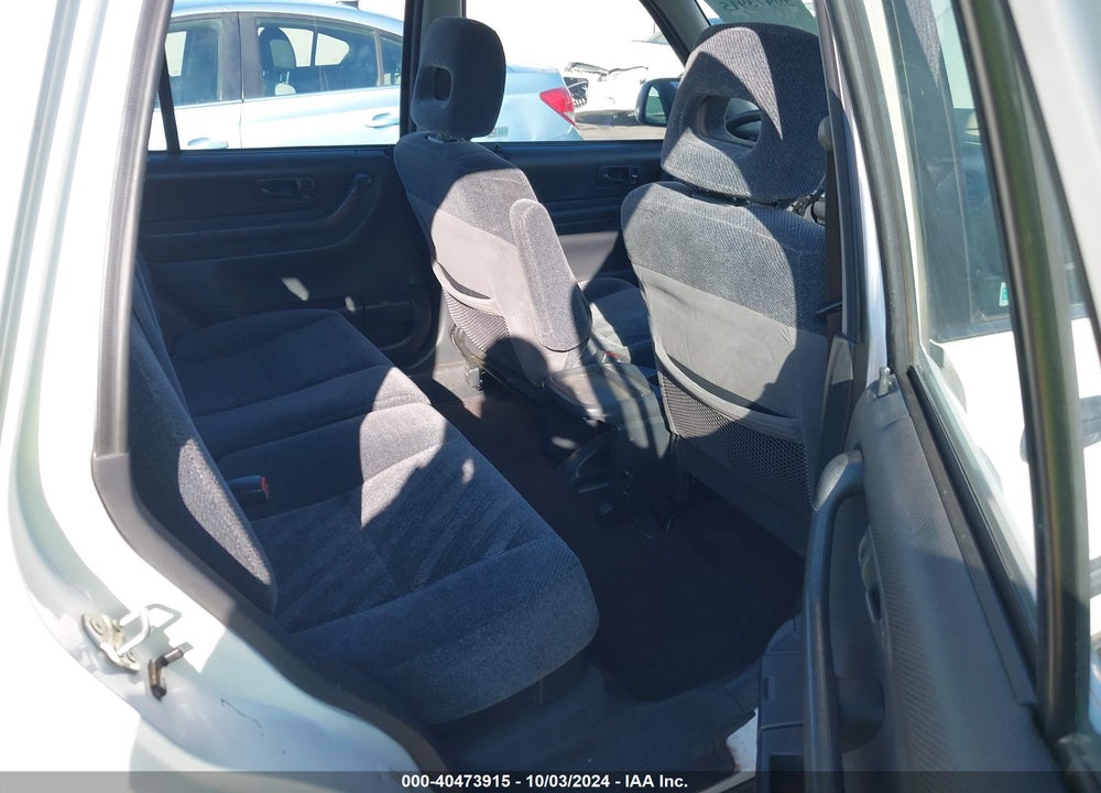 2000 HONDA CR-V LX VIN: JHLRD1848YS009296