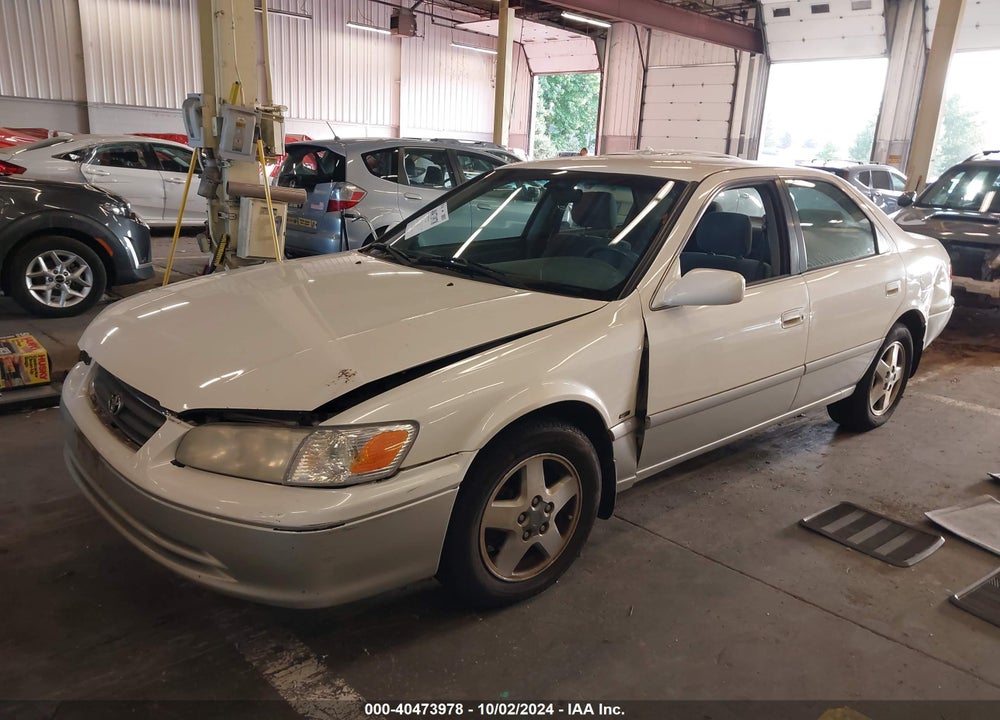 2001 TOYOTA CAMRY LE VIN: JT2BG22K910549768