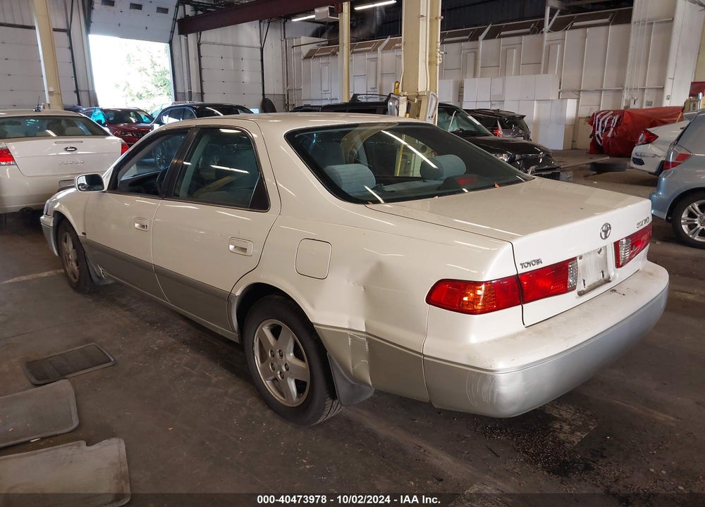 2001 TOYOTA CAMRY LE VIN: JT2BG22K910549768