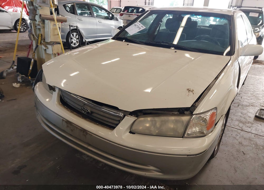 2001 TOYOTA CAMRY LE VIN: JT2BG22K910549768