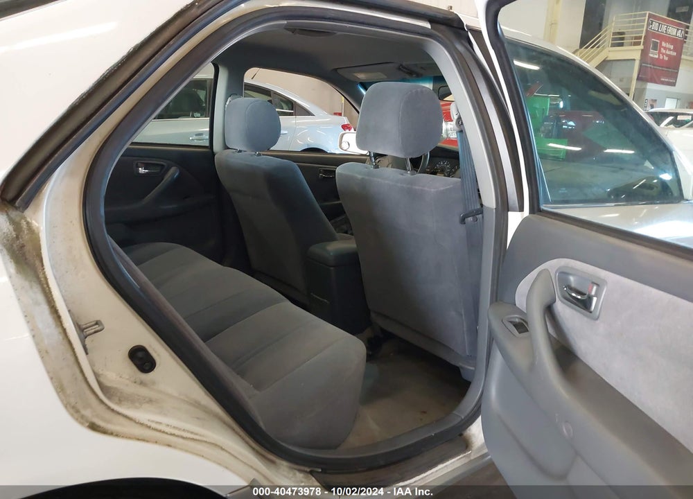 2001 TOYOTA CAMRY LE VIN: JT2BG22K910549768