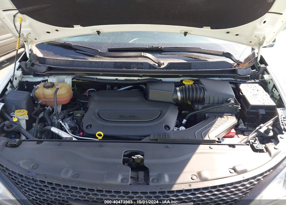2019 CHRYSLER PACIFICA TOURING L VIN: 2C4RC1BG5KR604781