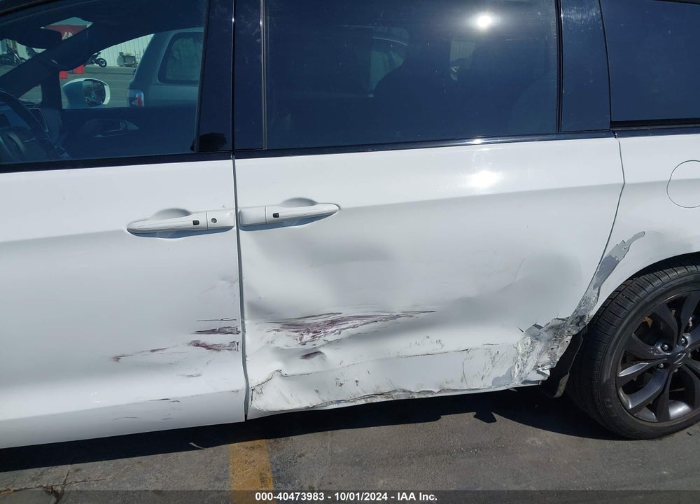 2019 CHRYSLER PACIFICA TOURING L VIN: 2C4RC1BG5KR604781