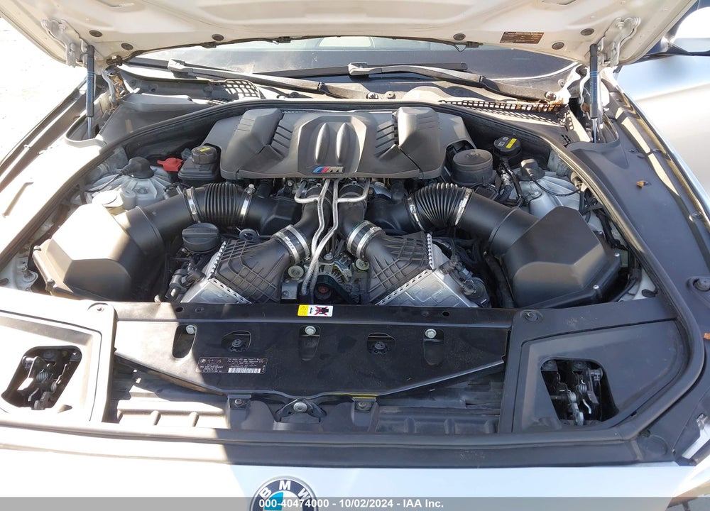 2014 BMW M5 VIN: WBSFV9C54ED593975