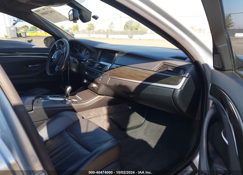 2014 BMW M5 VIN: WBSFV9C54ED593975