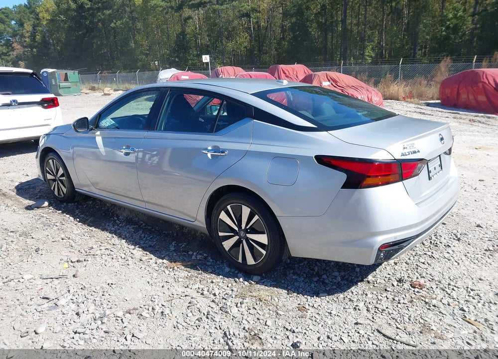 2022 NISSAN ALTIMA SV FWD VIN: 1N4BL4DV0NN308833