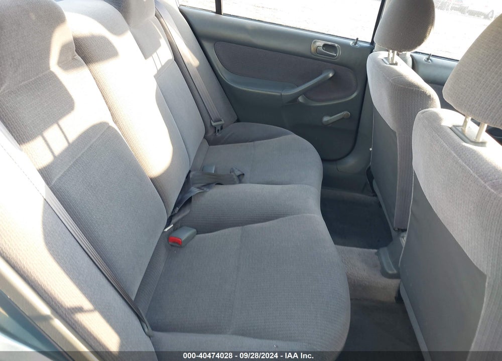 1998 HONDA CIVIC DX VIN: 2HGEJ6623WH586116