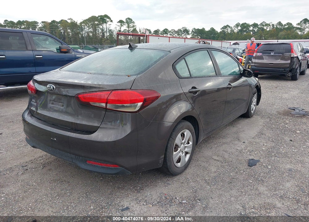 2017 KIA FORTE LX VIN: 3KPFK4A71HE013950