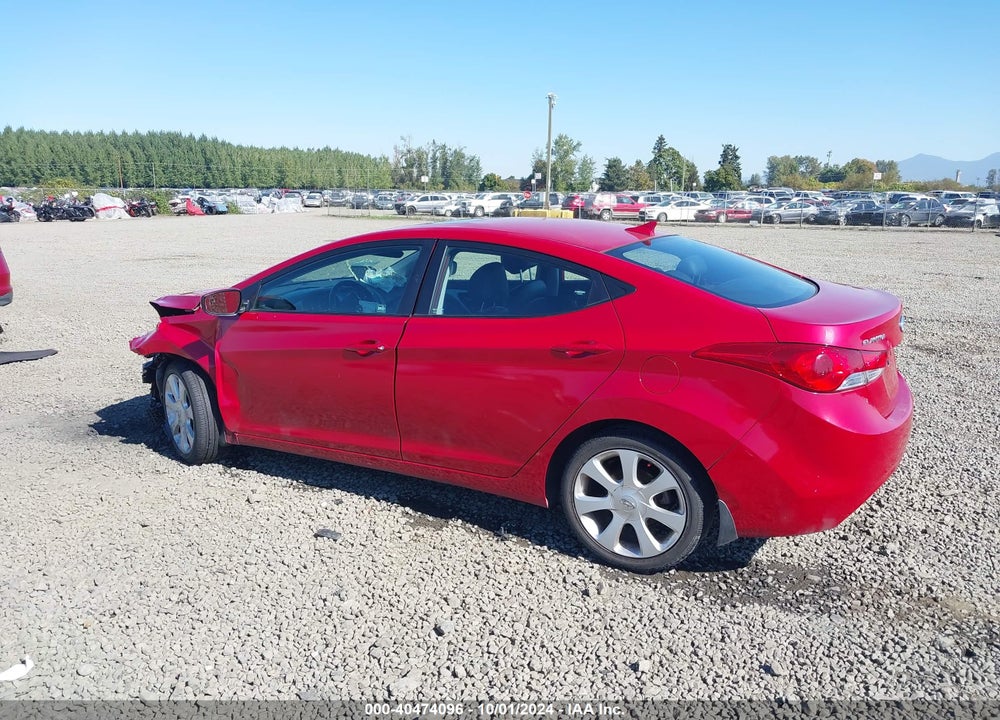 2013 HYUNDAI ELANTRA VIN: KMHDH4AE2DU941360