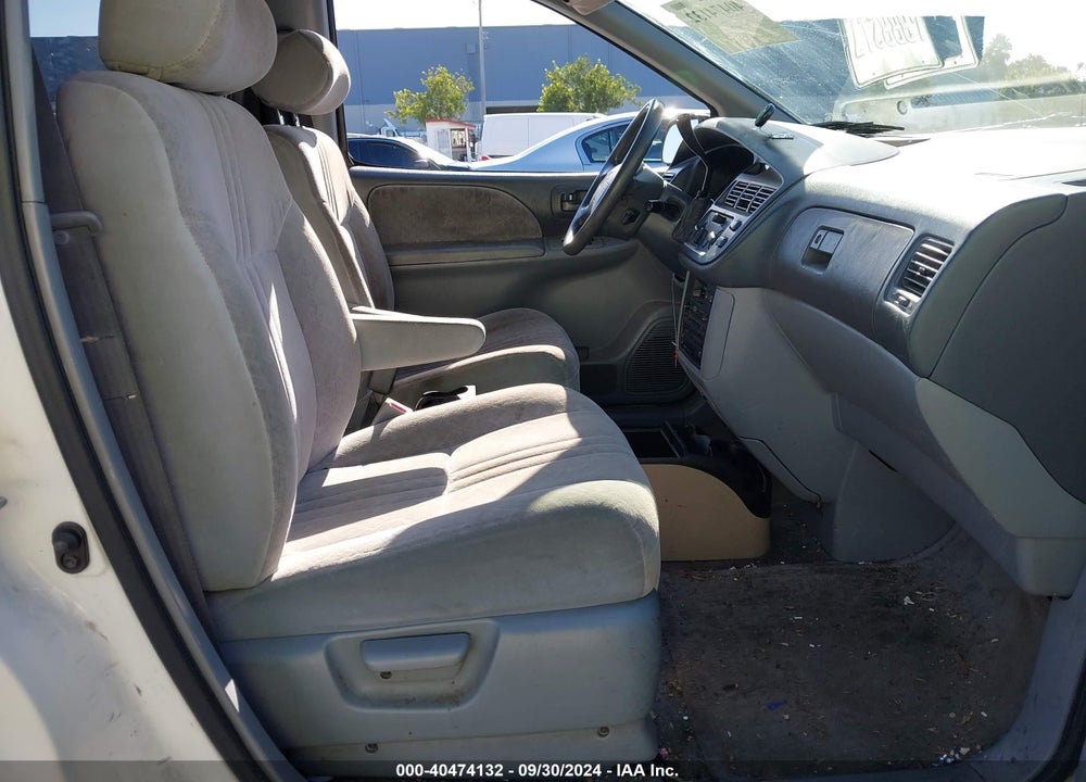 1998 TOYOTA SIENNA LE VIN: 4T3ZF13C9WU058596