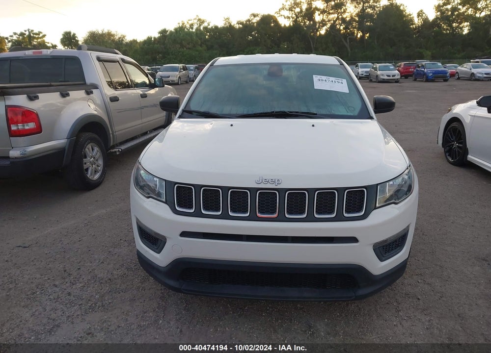 2018 JEEP COMPASS SPORT FWD VIN: 3C4NJCAB3JT227112