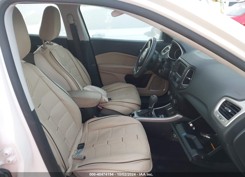 2018 JEEP COMPASS SPORT FWD VIN: 3C4NJCAB3JT227112