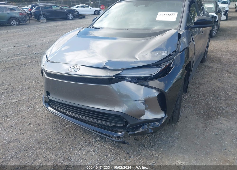 2024 TOYOTA BZ4X XLE VIN: JTMABACA7RA049163