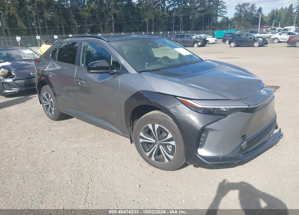 2024 TOYOTA BZ4X XLE VIN: JTMABACA7RA049163