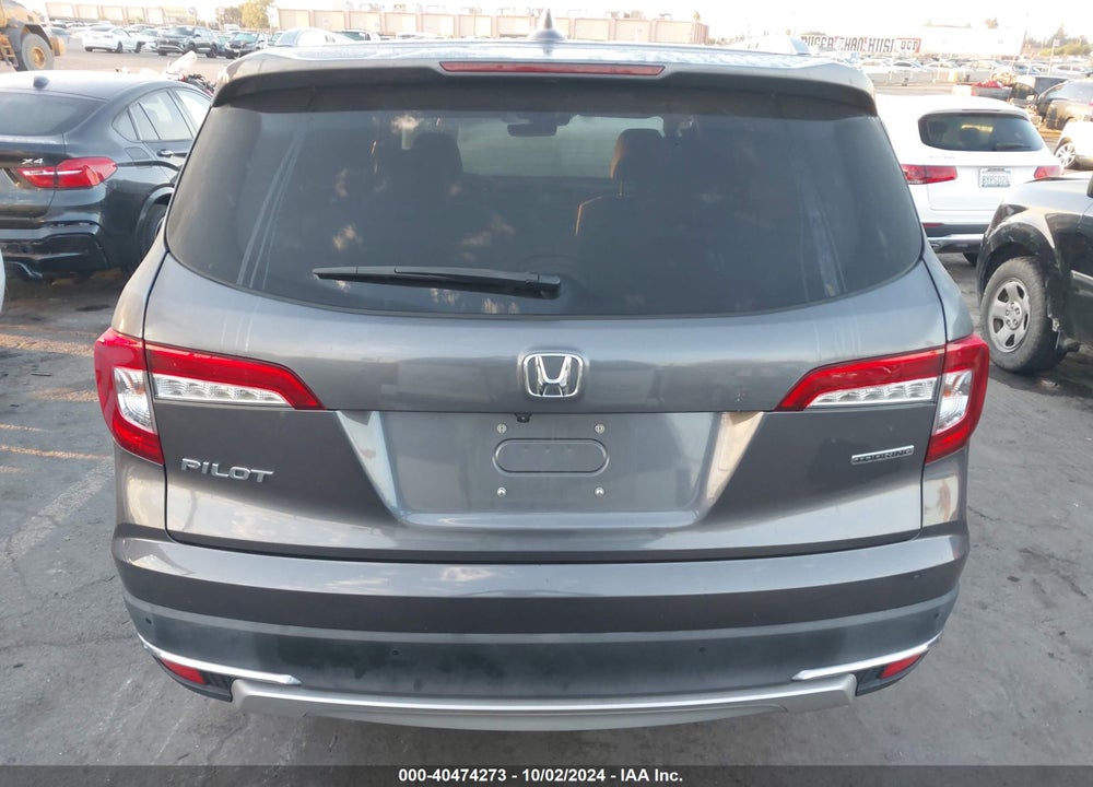 2019 HONDA PILOT TOURING VIN: 5FNYF5H63KB003731