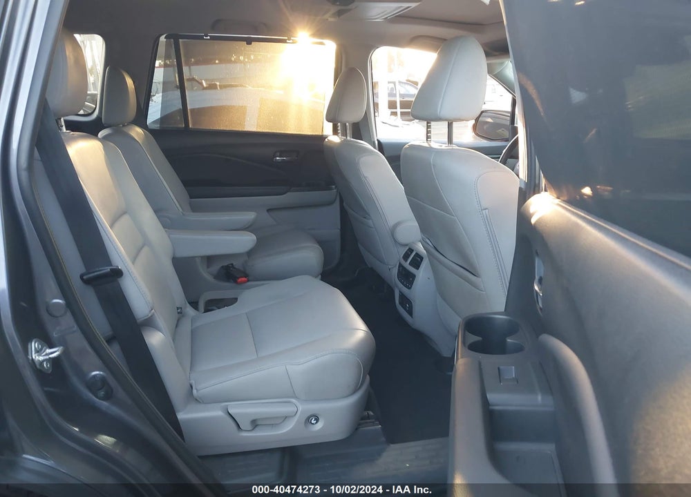 2019 HONDA PILOT TOURING VIN: 5FNYF5H63KB003731