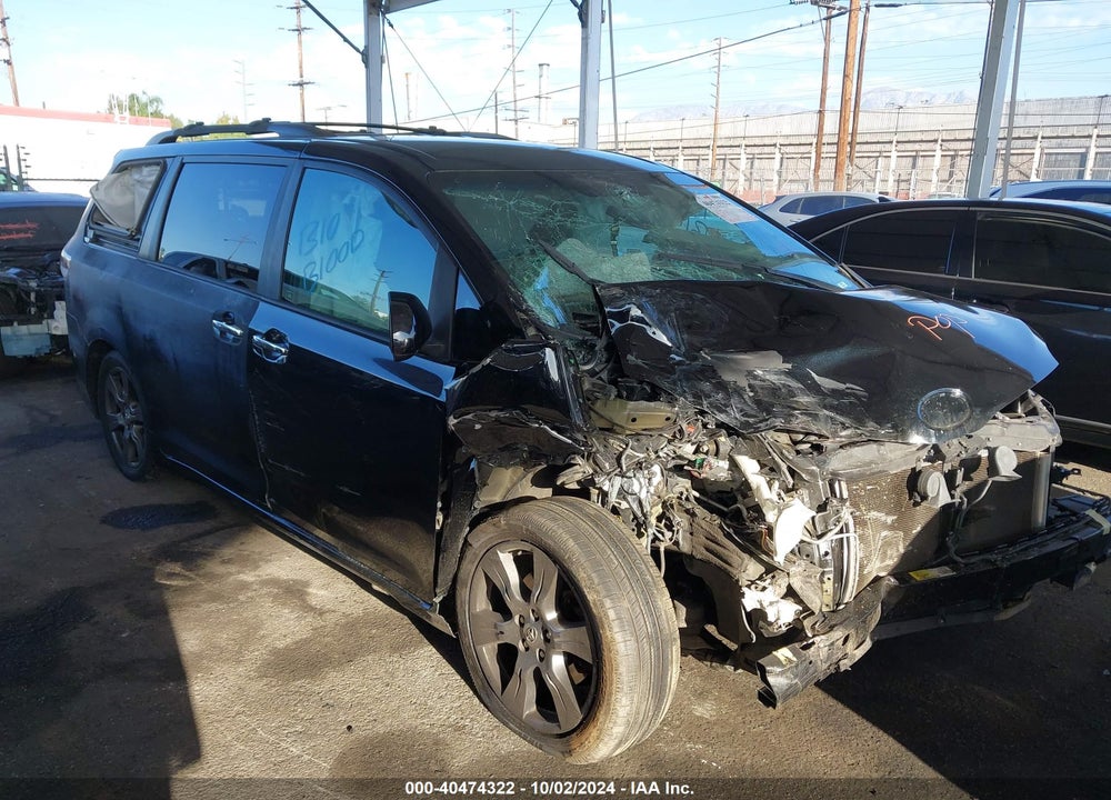 2017 TOYOTA SIENNA SE 8 PASSENGER VIN: 5TDXZ3DC2HS784152