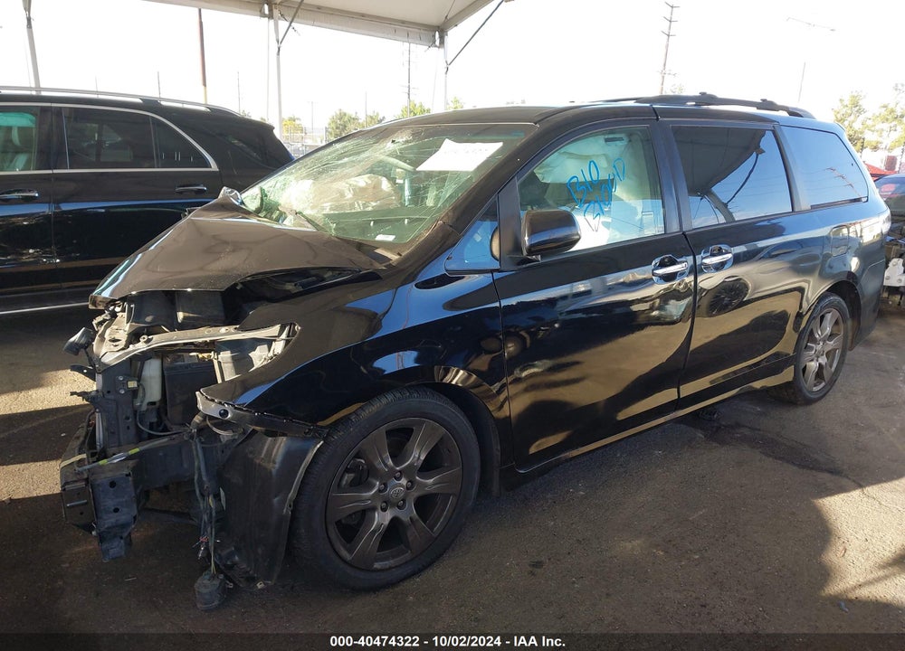 2017 TOYOTA SIENNA SE 8 PASSENGER VIN: 5TDXZ3DC2HS784152