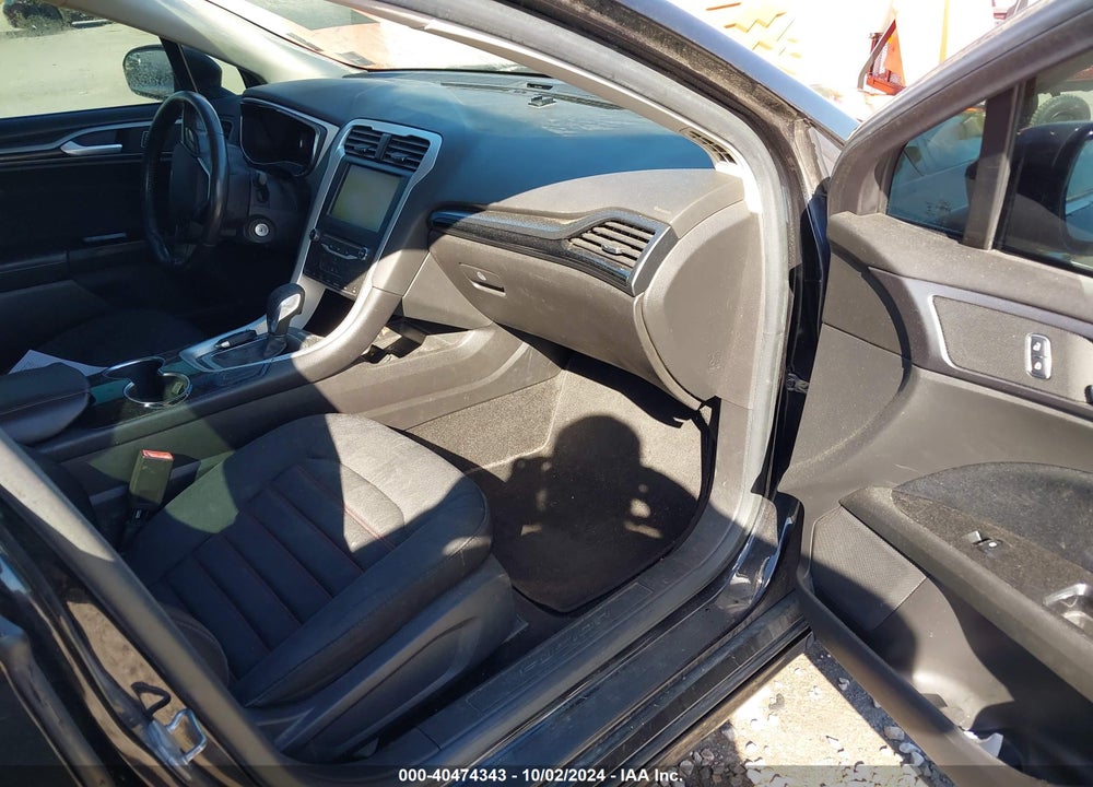 2014 FORD FUSION SE VIN: 3FA6P0HD6ER391326