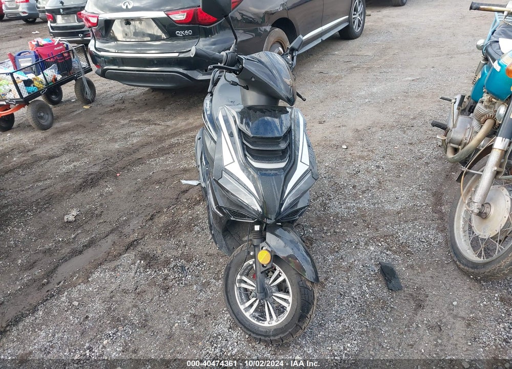 2023 ZNEN SCOOTER VIN: L5YTCKBR0P1133625
