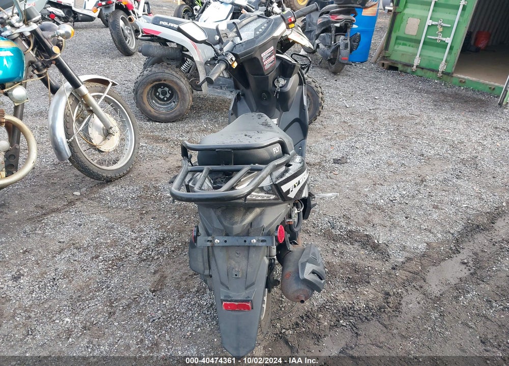 2023 ZNEN SCOOTER VIN: L5YTCKBR0P1133625