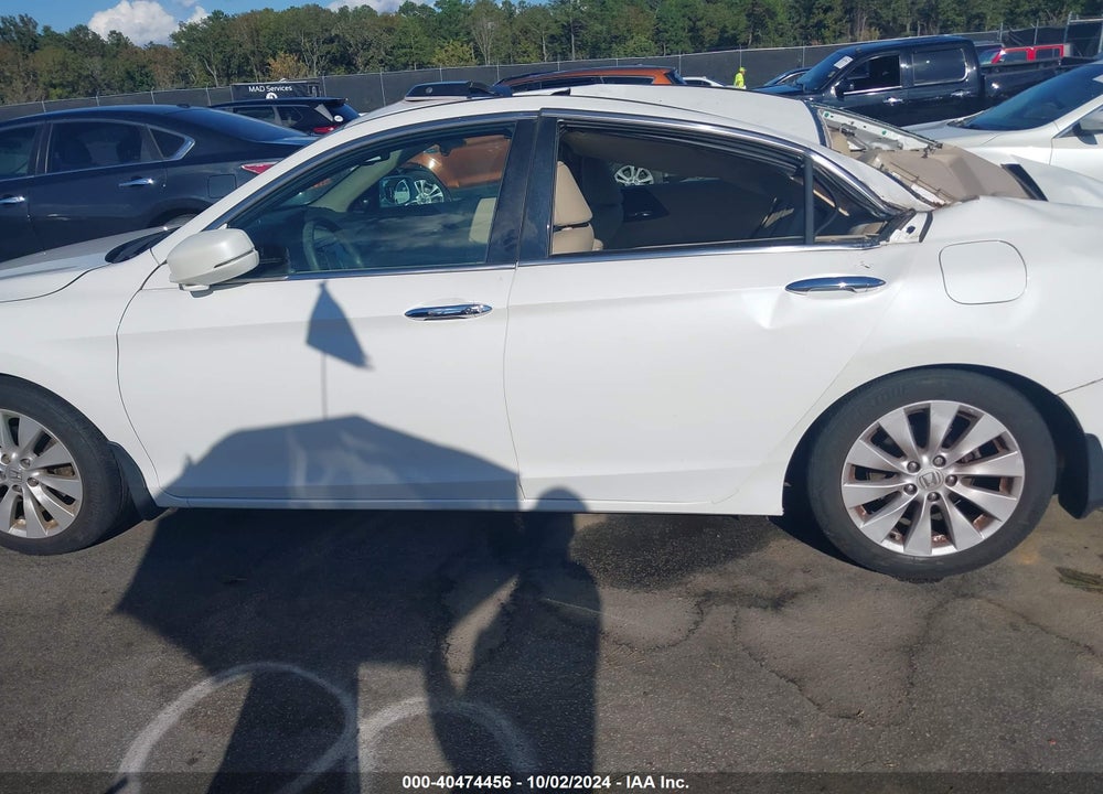2015 HONDA ACCORD EX-L V-6 VIN: 1HGCR3F81FA014673