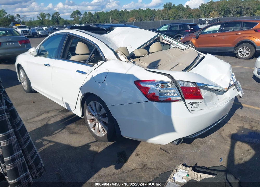 2015 HONDA ACCORD EX-L V-6 VIN: 1HGCR3F81FA014673