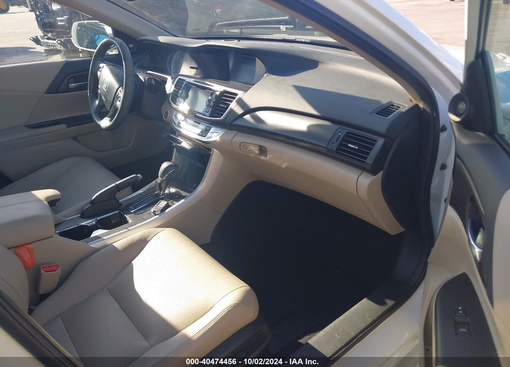 2015 HONDA ACCORD EX-L V-6 VIN: 1HGCR3F81FA014673