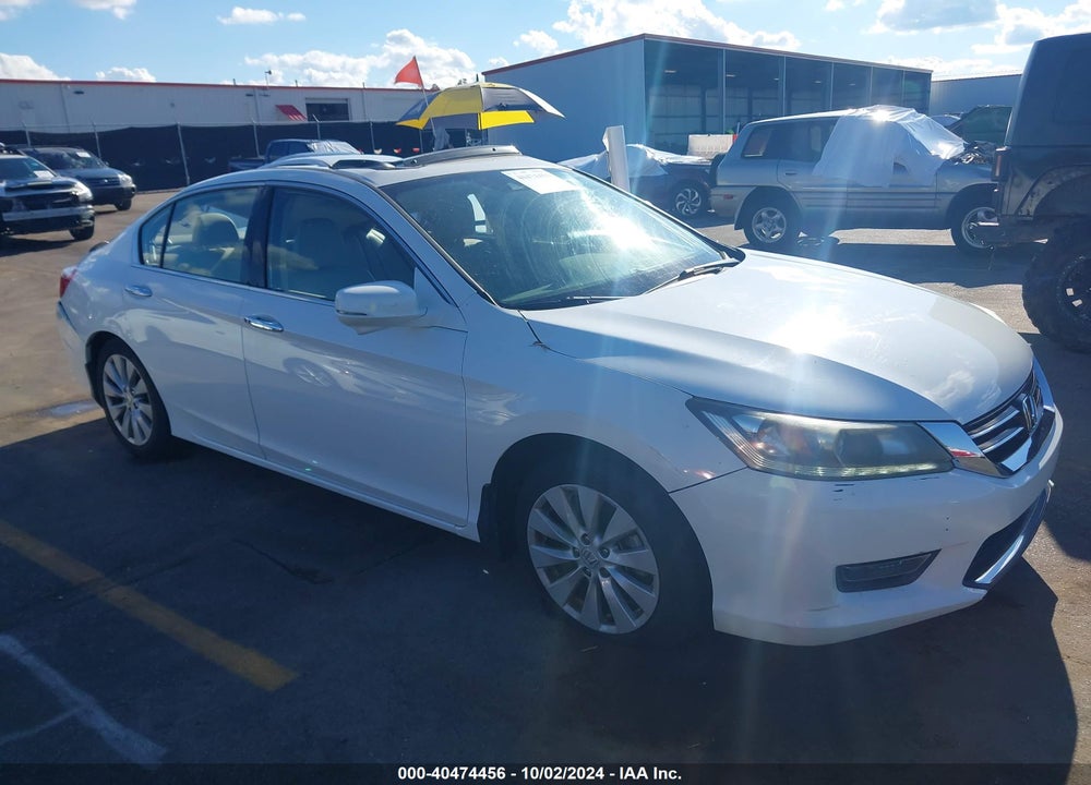 2015 HONDA ACCORD EX-L V-6 VIN: 1HGCR3F81FA014673