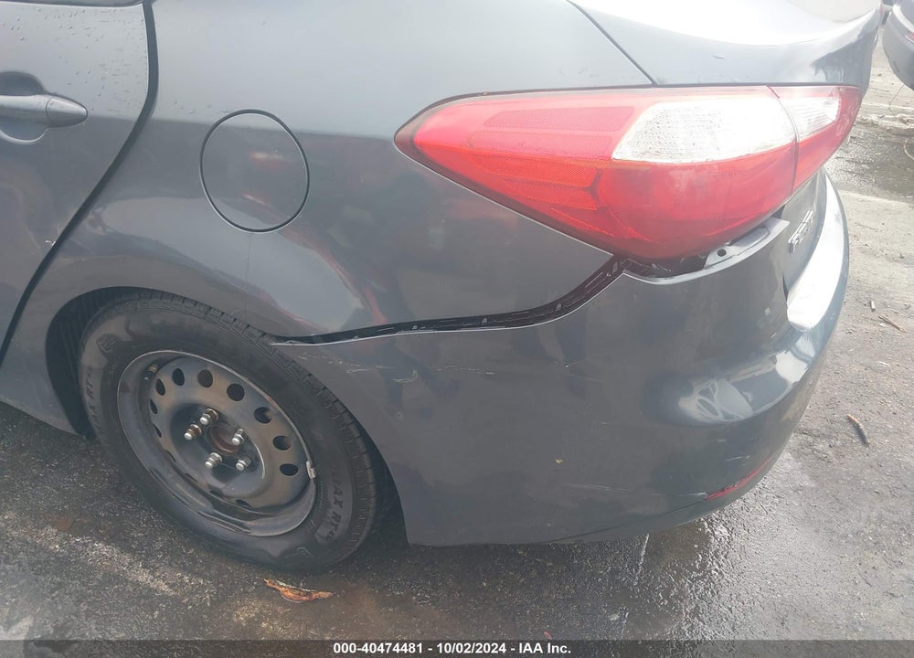 2016 KIA FORTE LX VIN: KNAFK4A63G5567117