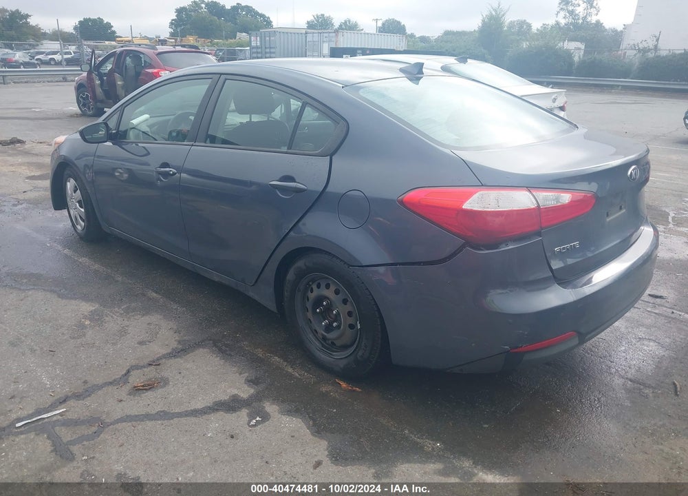 2016 KIA FORTE LX VIN: KNAFK4A63G5567117