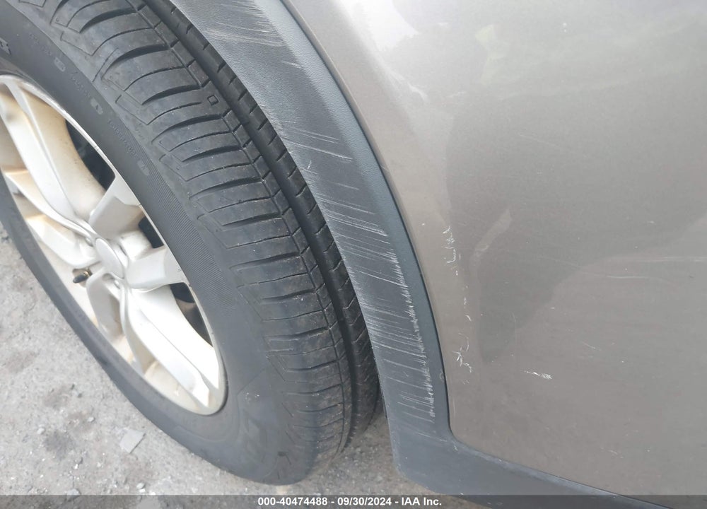 2015 KIA SORENTO LX V6 VIN: 5XYKTDA77FG623993