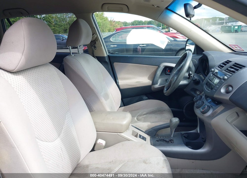 2006 TOYOTA RAV4 VIN: JTMBD33VX65028115