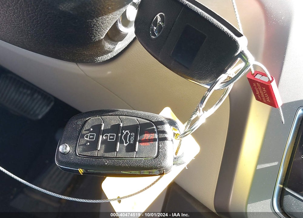 2015 HYUNDAI SONATA SE VIN: 5NPE24AF3FH244098