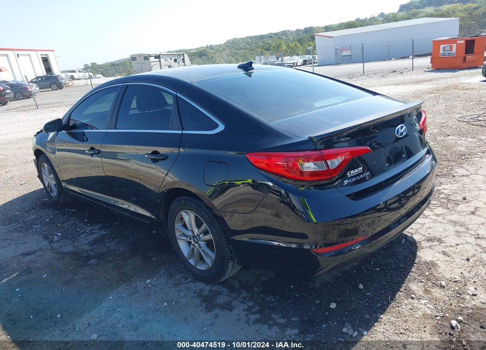 2015 HYUNDAI SONATA SE VIN: 5NPE24AF3FH244098