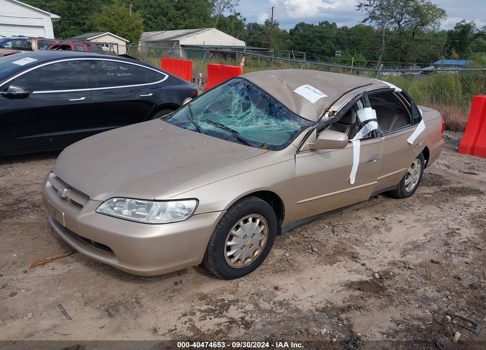 2000 HONDA ACCORD 2.3 SE VIN: 1HGCG6693YA138155