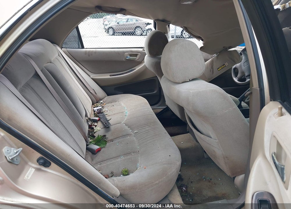 2000 HONDA ACCORD 2.3 SE VIN: 1HGCG6693YA138155