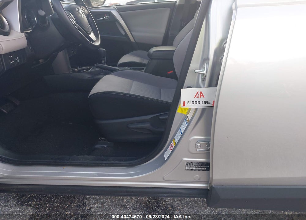 2016 TOYOTA RAV4 HYBRID XLE VIN: JTMRJREV7GD022304