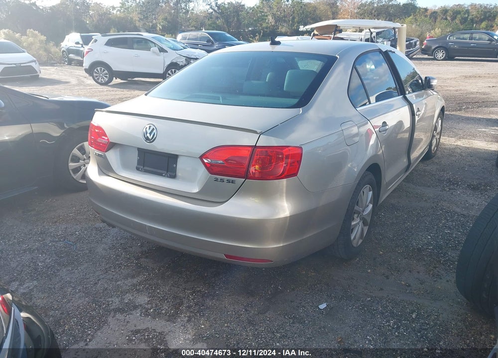 2013 VOLKSWAGEN JETTA 2.5L SE VIN: 3VWDX7AJ6DM307153